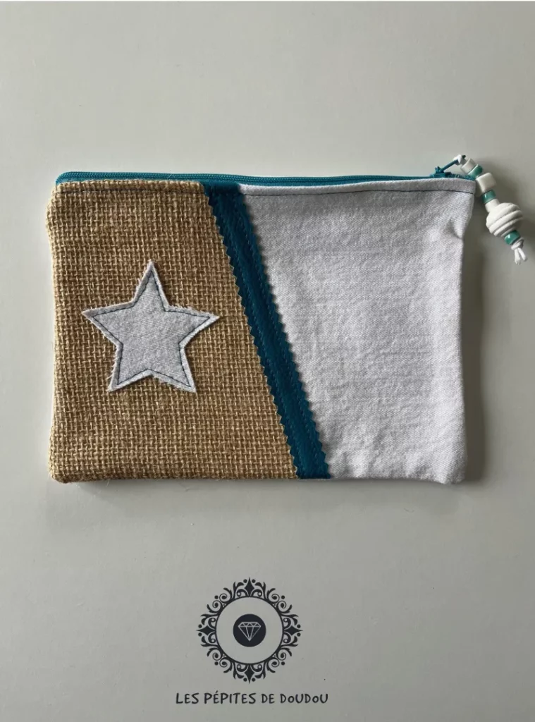 Pochette jean blanc étoile bleu cyan