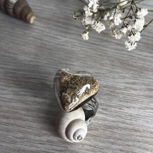 Bague "Bulle de Sable" Cœur - Bijou artisanal en verre et sable naturel
