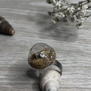 Bague "Bulle de Sable" Dôme - Bijou artisanal en verre et sable naturel