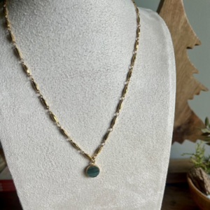 Collier LABRADORITE doré - Pierre naturelle & énergétique