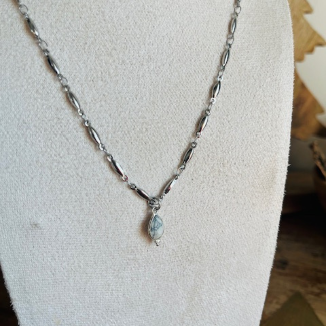 Collier HOWLITE argenté - Pierre naturelle – Image 2