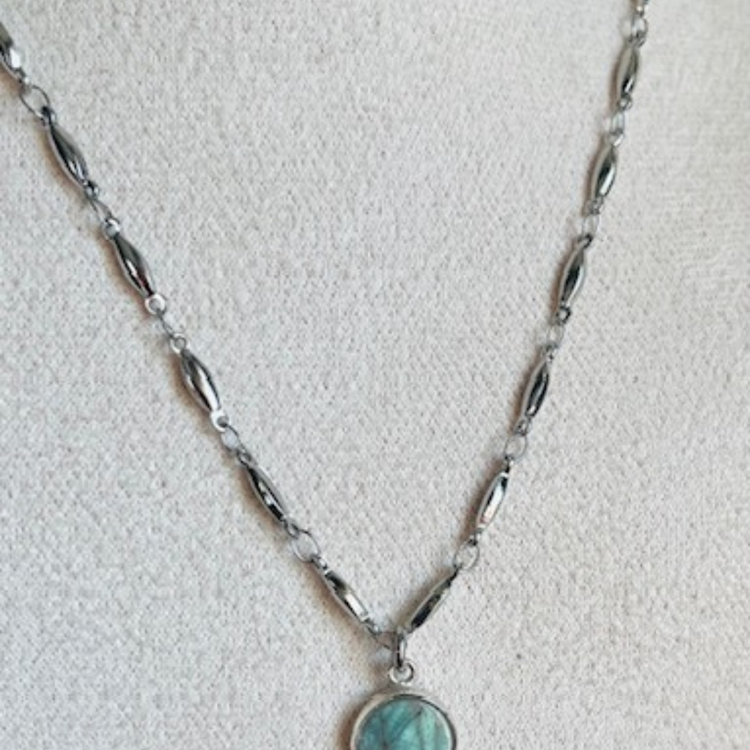 Collier LABRADORITE argenté - Pierre naturelle – Image 3
